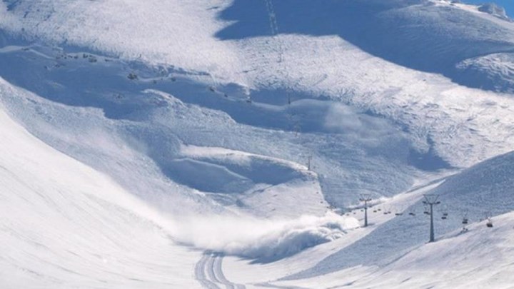 Χιονοστιβάδα στα Καλάβρυτα – Κλειστό το Χιονοδρομικό Κέντρο