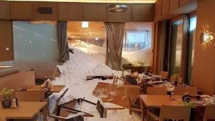 Χιονοστιβάδα σκέπασε εστιατόριο ξενοδοχείου στην Ελβετία – ΦΩΤΟ
