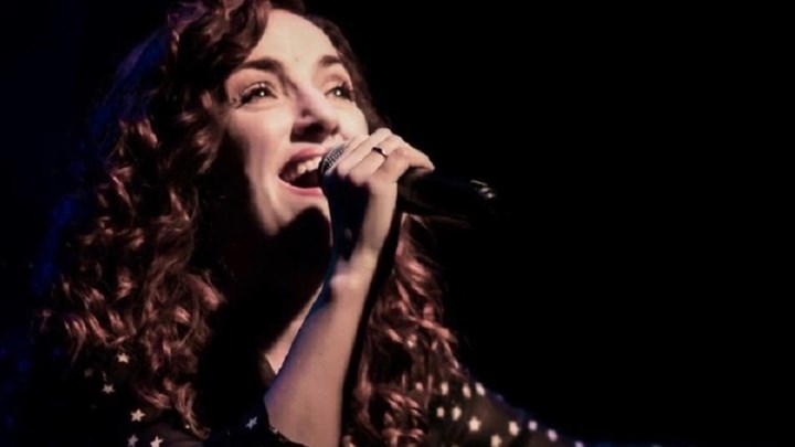 Και “Χρυσάνθεμα” και “Coups de foudre” από την Κοτσοβούλου!