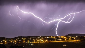 Μοναδικό θέαμα από κεραυνούς στην Κρήτη – ΦΩΤΟ