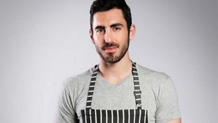 Ο Γιάννης Αποστολάκης του MasterChef είναι γιος του νέου υπουργού Εθνικής Άμυνας