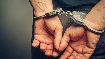 Συνελήφθη στο Παγκράτι άνδρας που έστελνε απειλητικά μηνύματα σε βουλευτές
