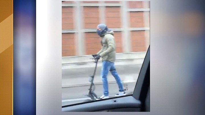 Ηλεκτρικό πατίνι πήγαινε με… 85 χλμ την ώρα σε κεντρικό αυτοκινητόδρομο – BINTEO