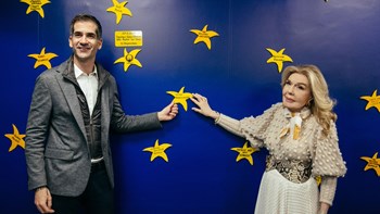 Επίσκεψη του Κώστα Μπακογιάννη στην Ογκολογική Μονάδα Παίδων “Μαριάννα Β.Βαρδινογιάννη-ΕΛΠΙΔΑ”