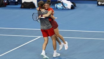 Με σουβλάκια γιόρτασαν την πρόκρισή τους στο αυστραλιανό Open οι Τσιτσιπάς και Σάκκαρη – ΦΩΤΟ