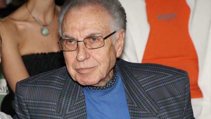 Θλίψη στον καλλιτεχνικό κόσμο – Πέθανε ο Τρύφων Καρατζάς