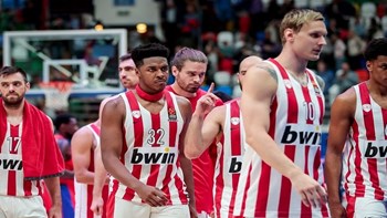 Ολυμπιακός – Χίμκι 20-11 (10′)