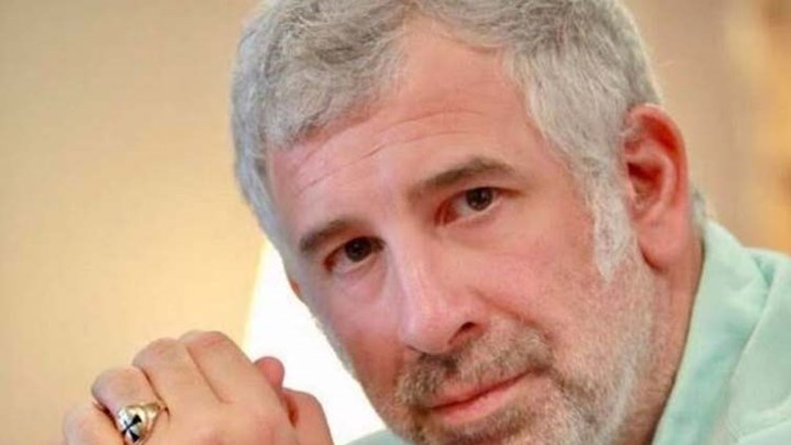 Bomb: Ο Φιλιππίδης θα ανεβάσει το έξοχο «Ψύλλοι στ’ αυτιά» στο «Μουσούρη»