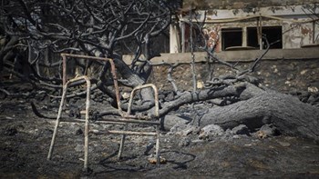 Ψηφίστηκε η τροπολογία για στήριξη πληγέντων από τις πυρκαγιές – Τι ισχύει για ΕΝΦΙΑ και άλλες υποχρεώσεις