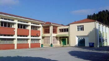 Γονείς μαθητών Λυκείου Γουβών στον Realfm 97,8: Είμαστε αγανακτισμένοι, τα παιδιά μας δεν έχουν καθηγητές