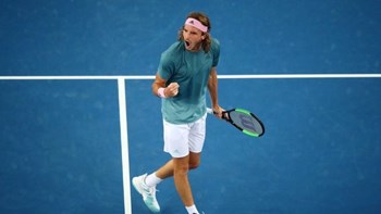 Με Αριστοτέλη «απειλεί» τον Φέντερερ ο Τσιτσιπάς – ΦΩΤΟ