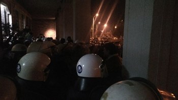 Ένταση σε ομιλία του Πάνου Σκουρλέτη στον Βόλο – ΦΩΤΟ