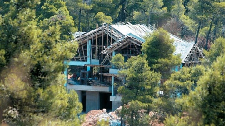 “Παγίδες” για τα αυθαίρετα το Κτηματολόγιο και το Περιουσιολόγιο