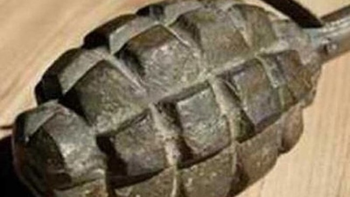 Εντοπίστηκε ενεργή χειροβομβίδα στη Βάρκιζα