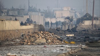 Οκτώ νεκροί από βομβιστική επίθεση με στόχο την αυτοκινητοπομπή του κυβερνήτη της επαρχίας Λογκάρ στο Αφγανιστάν