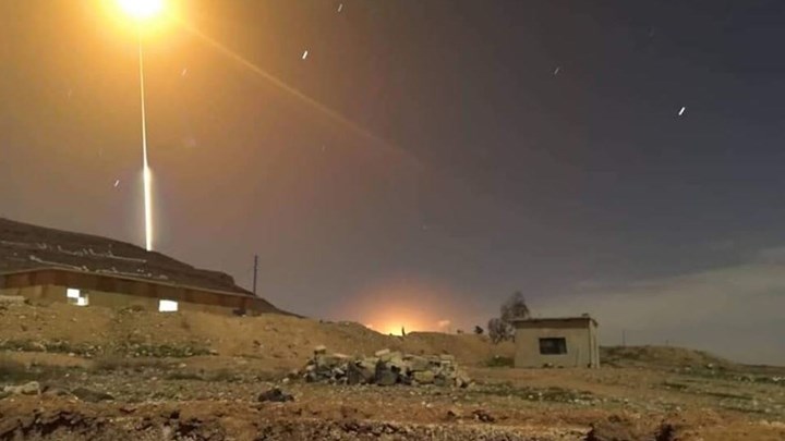 Ισραηλινή επιδρομή εναντίον θέσεων «της δύναμης Κουντς του Ιράν» στη Δαμασκό – Τι αναφέρουν οι Σύροι