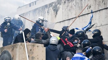 Ένας από τους συλληφθέντες του συλλαλητηρίου είχε συλληφθεί ξανά για την επίθεση στη «Φαβέλα»