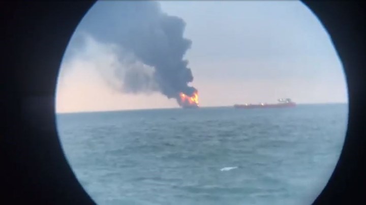 Ένας νεκρός από την έκρηξη σε πλοίο στα στενά του Κερτς