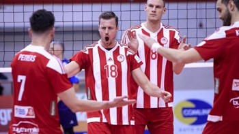 Βόλεϊ – Ο Ολυμπιακός νίκησε τον Παναθηναϊκό στο ντέρμπι