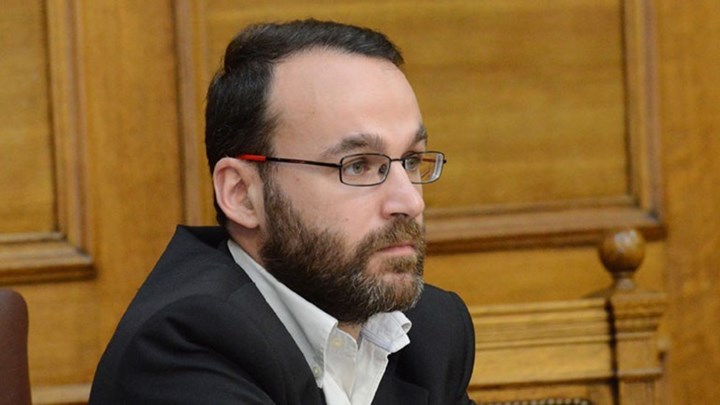 Γκιόκας: Την Συμφωνία την επέβαλε η αφρόκρεμα των πιο δολοφονικών οργανισμών που έχουν σπείρει τον εθνικισμό και το θάνατο στα Βαλκάνια