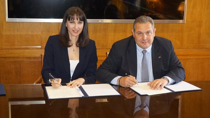 Στο στόχαστρο του Καμμένου η Κουντουρά – Ερώτηση για τις δαπάνες του υπουργείου Τουρισμού