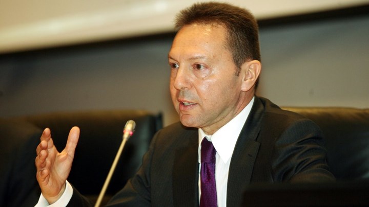 Στουρνάρας: Υψίστης σημασίας μία αποφασιστική λύση για τα “κόκκινα” δάνεια