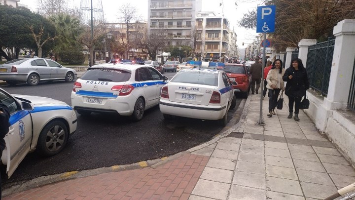 Τηλεφώνημα για βόμβα στα Δικαστήρια Βόλου – ΦΩΤΟ