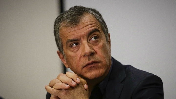 Θεοδωράκης: Σπάει η μονοπώληση του ονόματος της “Μακεδονίας” από τη γειτονική χώρα