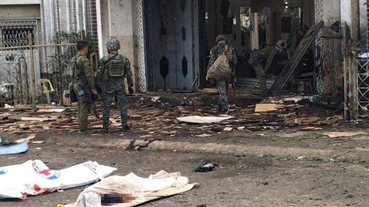 Τουλάχιστον 19 νεκροί από βομβιστική επίθεση σε καθεδρικό ναό στις Φιλιππίνες – Δεκάδες τραυματίες – ΦΩΤΟ