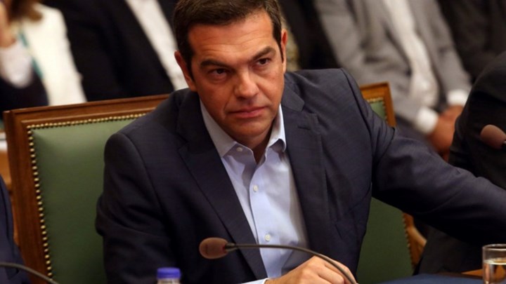 Κατώτατο μισθό και έξοδο στις αγορές φέρνει η κυβέρνηση