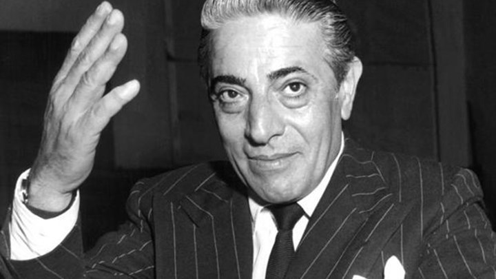 Στο “σφυρί” η μυθική βίλα του Αριστοτέλη Ωνάση – ΒΙΝΤΕΟ