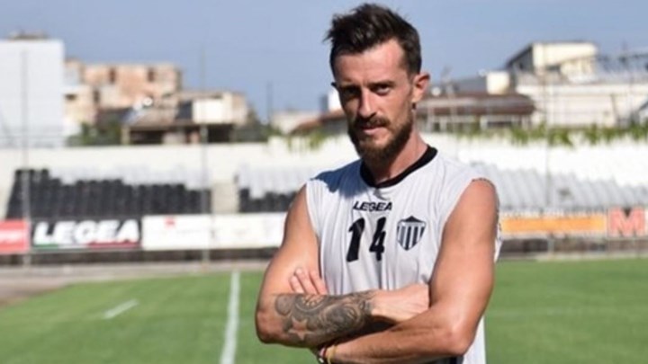 Σκόραρε με απευθείας εκτέλεση κόρνερ ο Μίνγκας της Καλαμάτας – ΒΙΝΤΕΟ