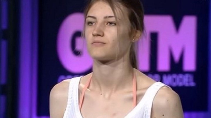 Έξαλλη η Ειρήνη Ερμίδου του GNTM – Ποιους απειλεί ότι θα σπάσει στο ξύλο – ΒΙΝΤΕΟ