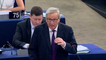 Γιούνκερ: Δεν θα υπάρξει επαναδιαπραγμάτευση της συμφωνίας για το Brexit