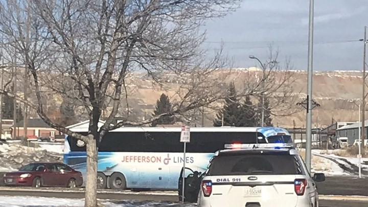 Συναγερμός στις ΗΠΑ: Ένοπλος κρατά όμηρο σε λεωφορείο – ΒΙΝΤΕΟ – ΤΩΡΑ