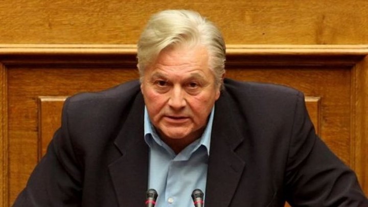 Δεν παραιτήθηκε ο Παπαχριστόπουλος – Προς αλλαγή ο κανονισμός της Βουλής