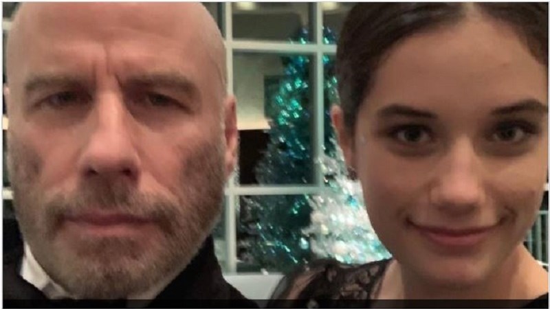 Ο Τραβόλτα φωτογραφήθηκε με ξυρισμένο κεφάλι