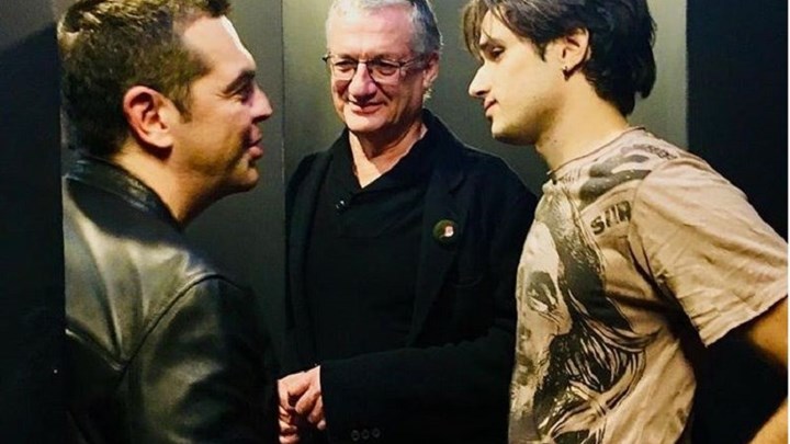 Ο Αλέξης Τσίπρας πήγε στο θέατρο – Δείτε ποια παράσταση παρακολούθησε – ΦΩΤΟ – ΒΙΝΤΕΟ