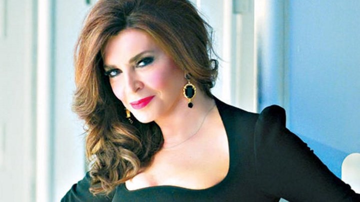 «Καινούργια πατρίδα»:Η Ντενίση και οι άσσοι που«έκλεισε»για το νέο έργο της!