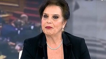 Μεγαλοοικονόμου για ”κουραμπιέδες”:  Θα έλεγα κάτι χειρότερο από ”κ”- Εάν πάτε στην τουαλέτα θα δείτε