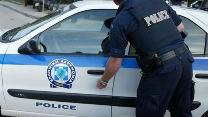 Στη φάκα της ΕΛ.ΑΣ σπείρα που εξαπατούσε ηλικιωμένους στην Καλλιθέα