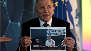 Η απάντηση του Παύλου Πολάκη στον Ευρωπαίο Επίτροπο Υγείας – Τι λέει για το κάπνισμα – ΦΩΤΟ