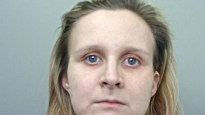 Φρίκη: Σκότωσε με 14 μαχαιριές το νεογέννητο κοριτσάκι της και πέταξε το πτώμα στα σκουπίδια – ΦΩΤΟ