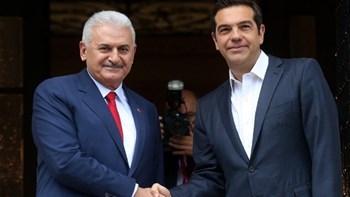 Άτυπη συνάντηση του Αλέξη Τσίπρα με τον πρόεδρο της τουρκικής Εθνοσυνέλευσης Γιλντιρίμ