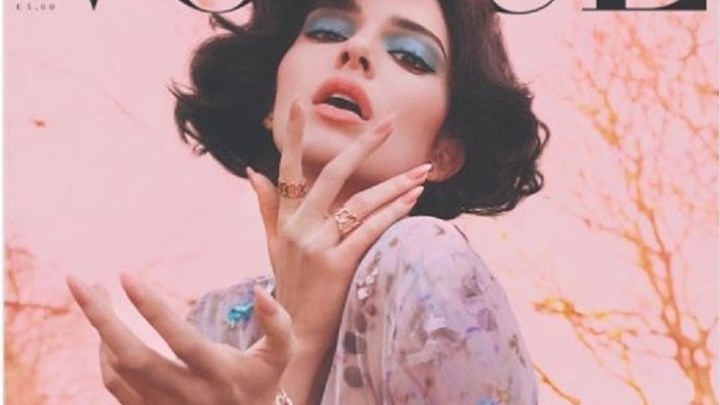 Η Κένταλ Τζένερ φωτογραφίζεται στο Vogue Italia με στυλ δεκαετίας του ΄60