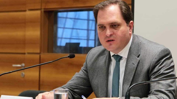 Πιτσιλής: Σταδιακή αποδέσμευση τραπεζικών λογαριασμών για τους συνεπείς – “Καμπανάκι” για τα έσοδα