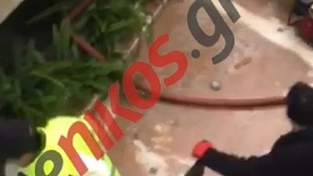 “Πλημμύρισε το σπίτι μου” – Για κακοτεχνίες καταγγέλλει τον Δήμο Διονύσου αναγνώστης του enikos.gr- ΒΙΝΤΕΟ