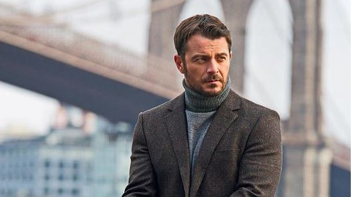 Ο Γιώργος Αγγελόπουλος κυκλοφορεί το πρώτο του βιβλίο – ΦΩΤΟ