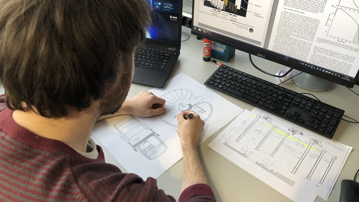 Ο Έλληνας φοιτητής που σχεδιάζει σπίτια για τη… Σελήνη