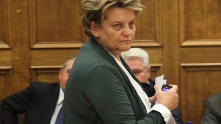 “Φαρμάκι” από πρώην βουλευτή του ΠΑΣΟΚ για Ραγκούση: Ελπίζω να μου δοθεί η δυνατότητα να τον φτύσω